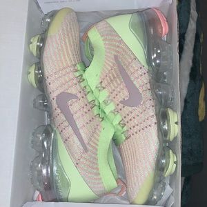 Women’s Vapormax Flyknit 3